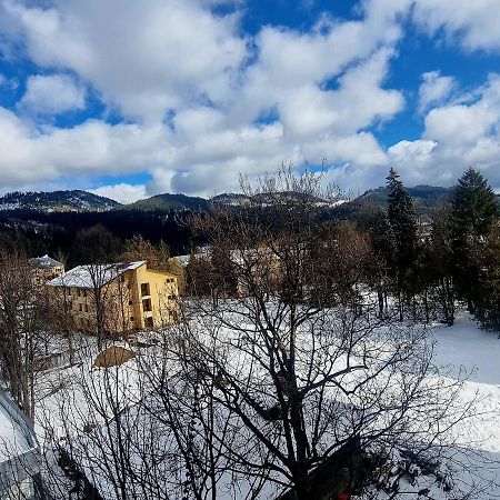Apartament Eve Câmpulung Moldovenesc Екстериор снимка